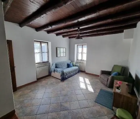 Grazioso Bilocale Sulle Alture Di Apartment